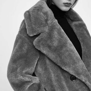 NWT BCBGMAXAZRIA Teddy Faux Fur Oversized Coat